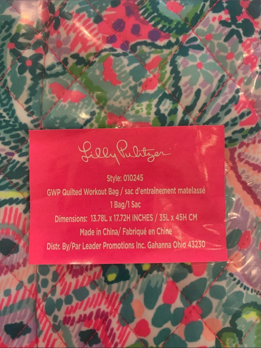 NWT—-Lilly Pulitzer Quilted Workout Bag in Banana Split
